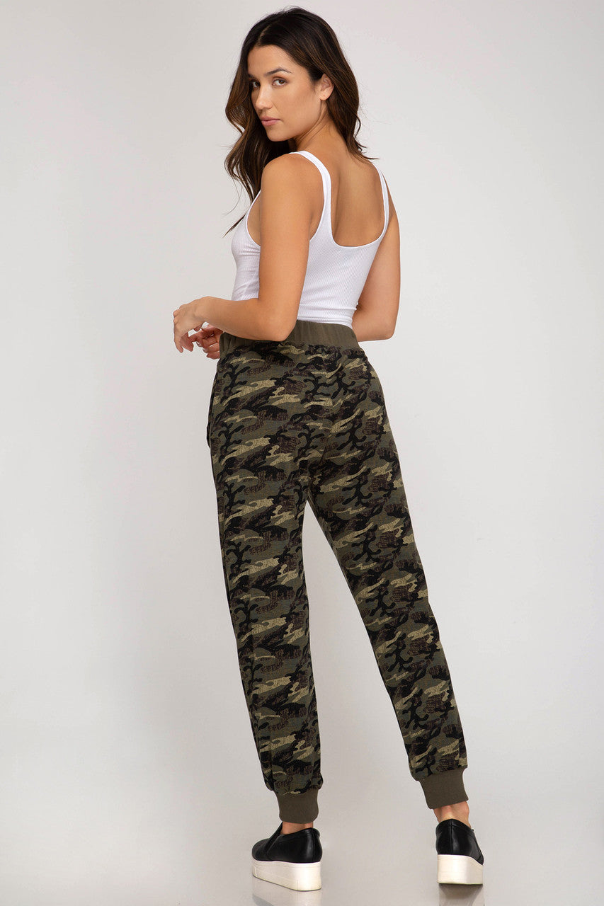 CAMO PRINT JOGGER