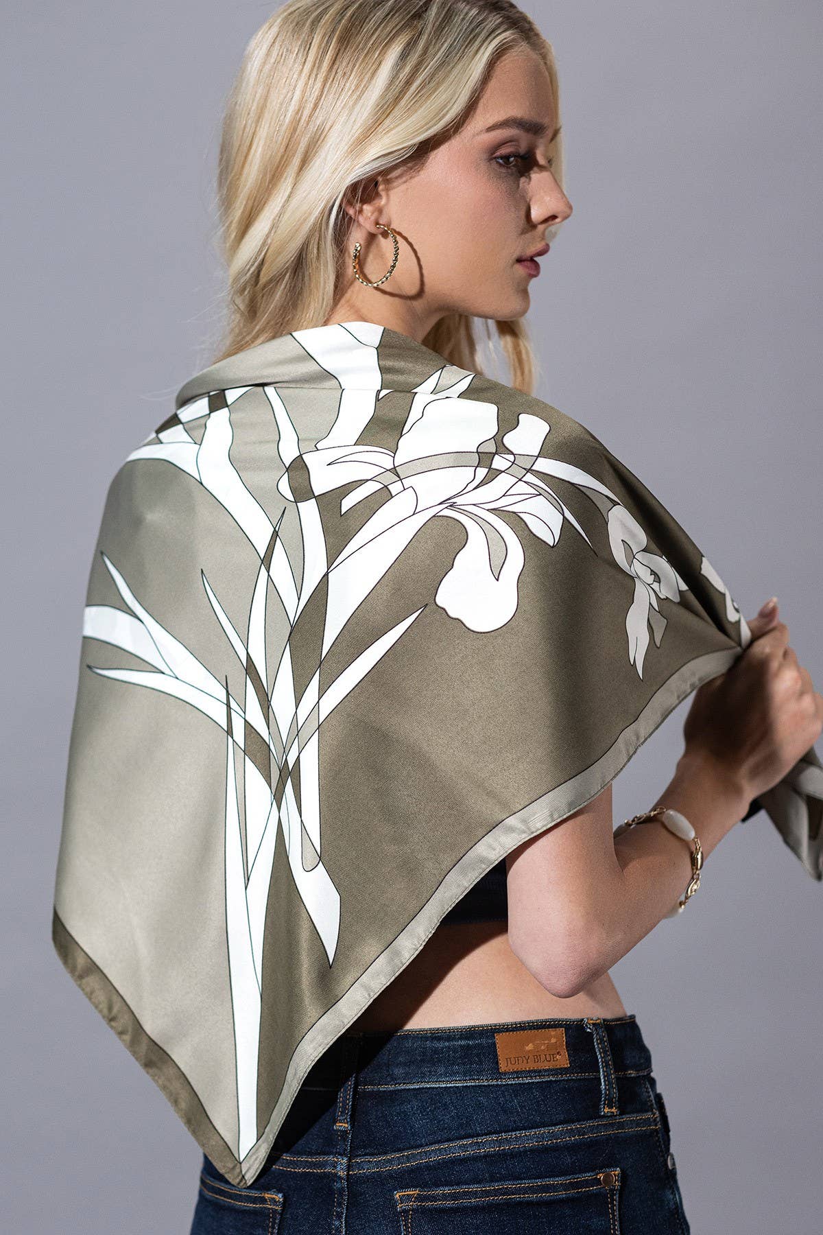 Iris Silk Feel Scarf