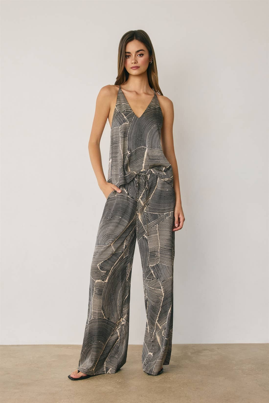 Abstract Relaxed Wide Leg Pants (1)